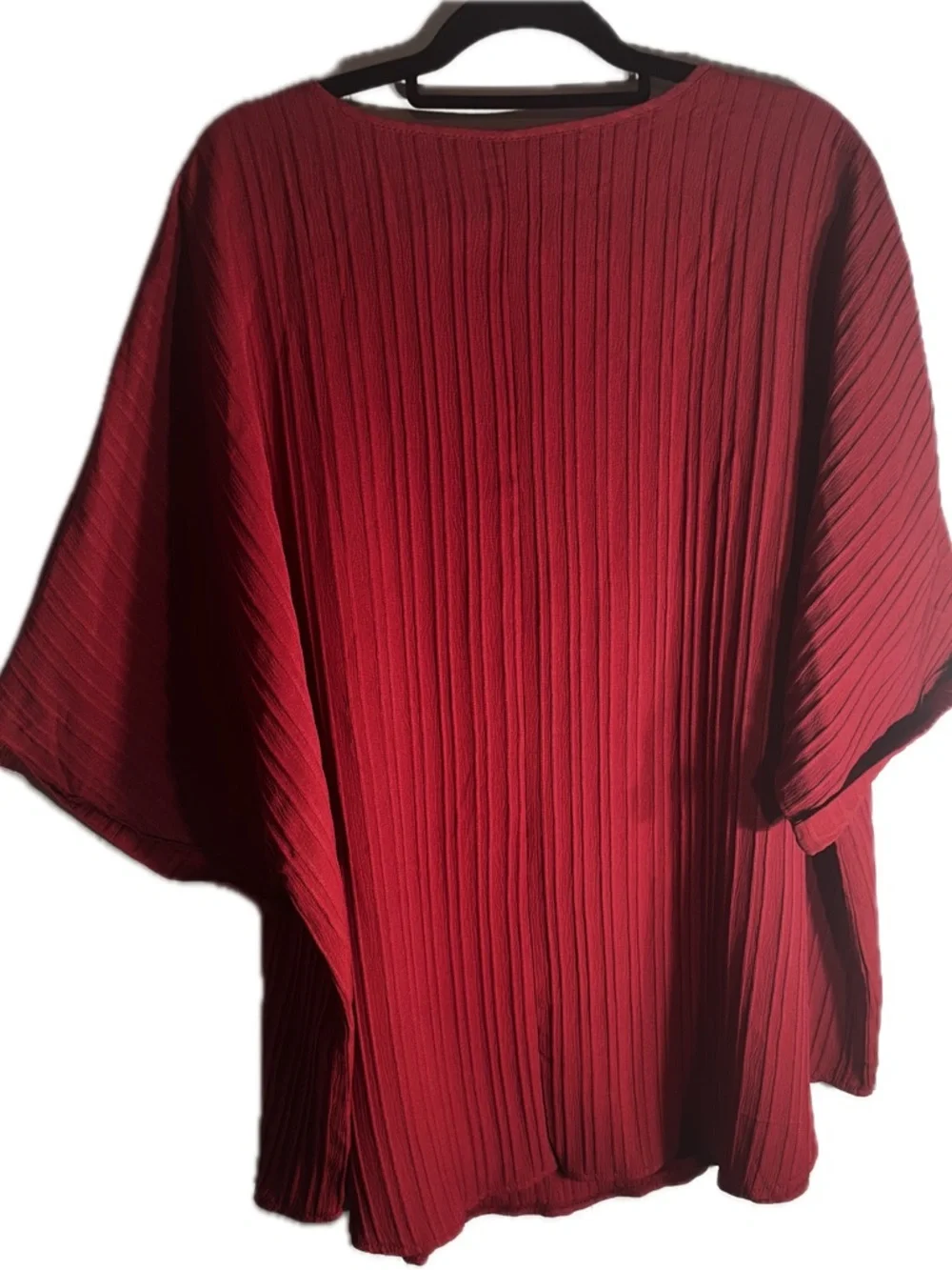 Red Ribbed V-Neck Zip Women's Top - Picture 4 of 5